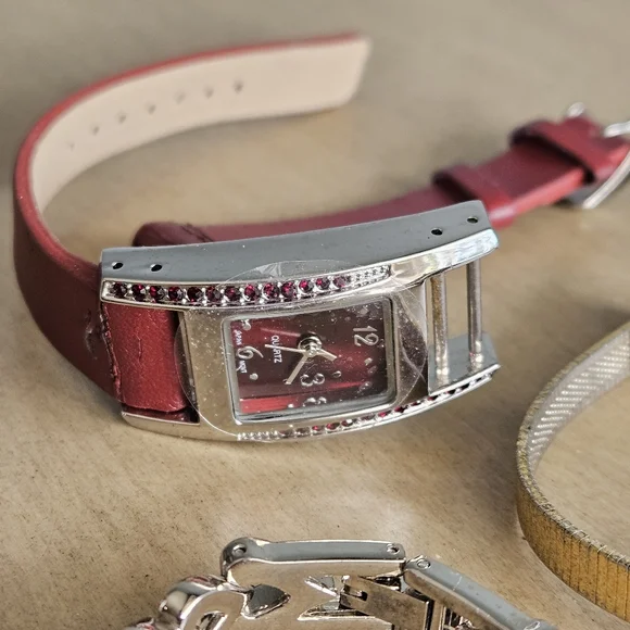 Watch Lot Vintage to Y2K for TLC Scrap Benrus Anne Klein Avon Timex Sharp - Picture 5 of 11